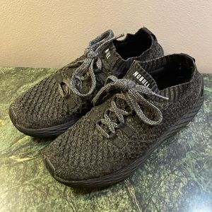 Good Used Condition Women’s NOBULL charcoal knit runner shoes Size 9